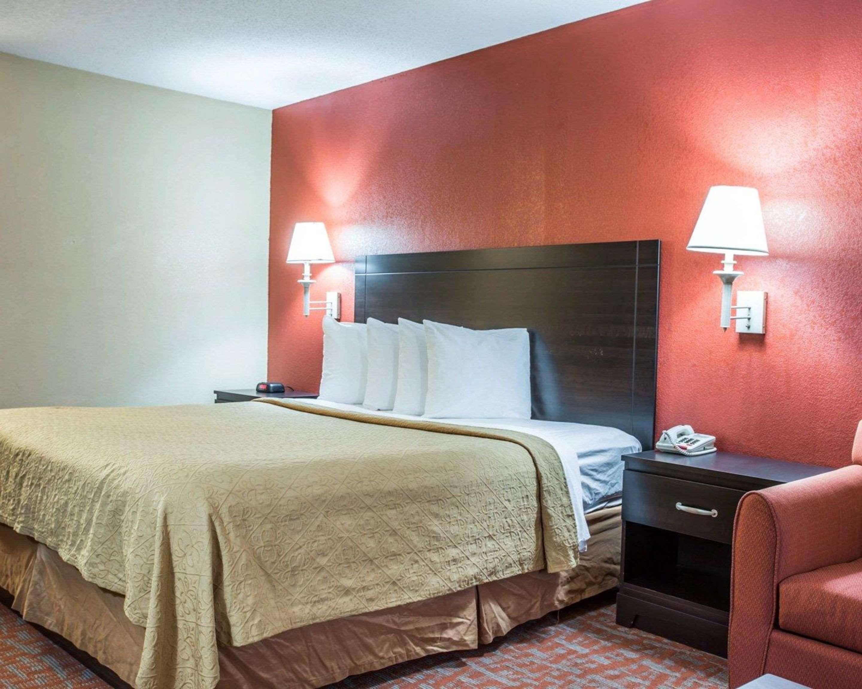 Quality Inn & Suites Монро Екстер'єр фото