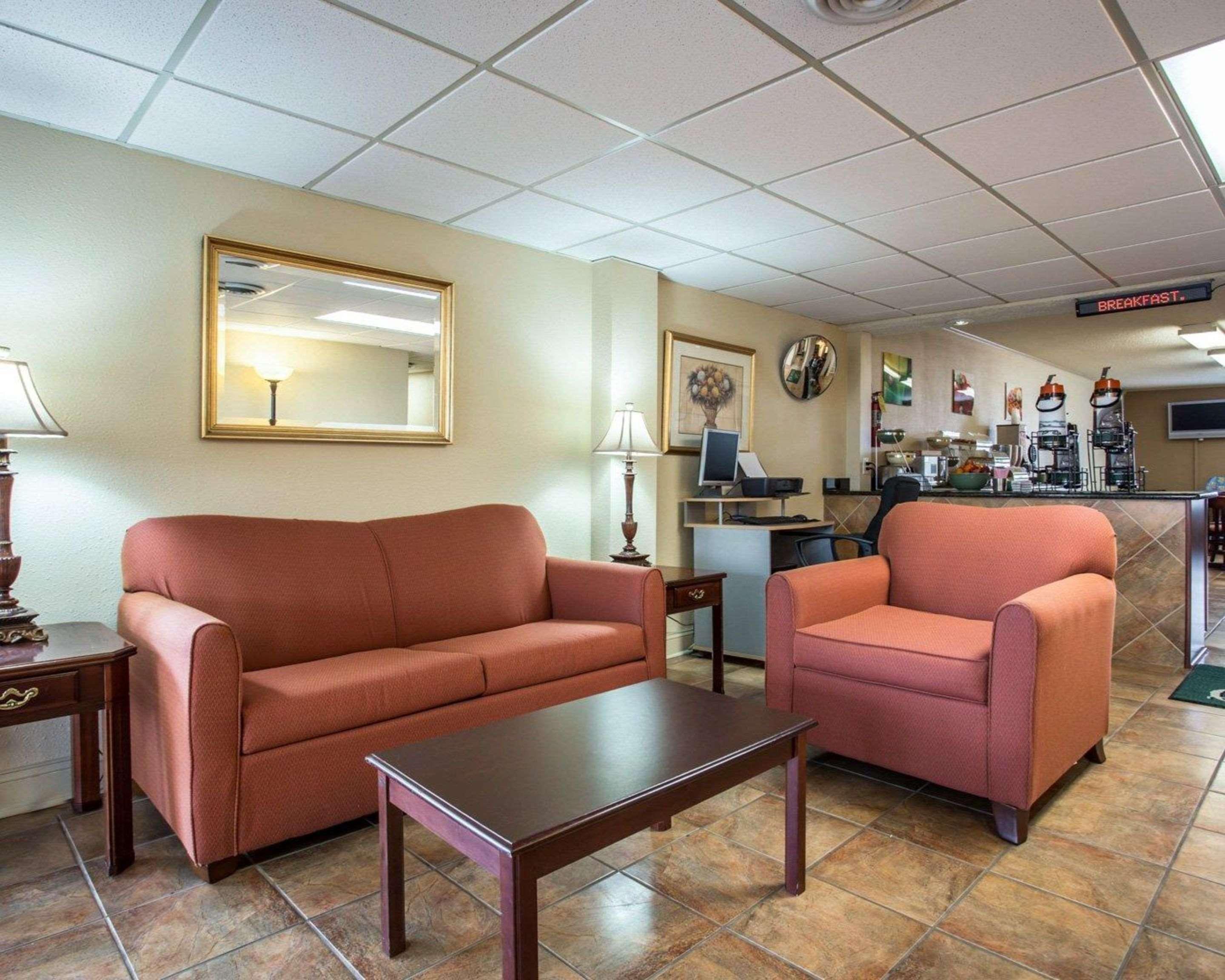 Quality Inn & Suites Монро Екстер'єр фото