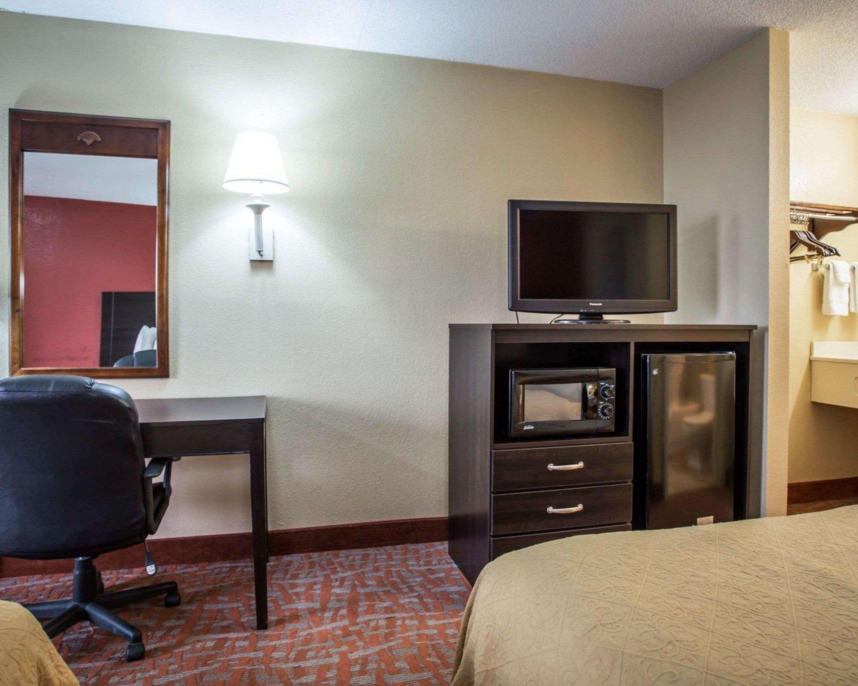 Quality Inn & Suites Монро Екстер'єр фото