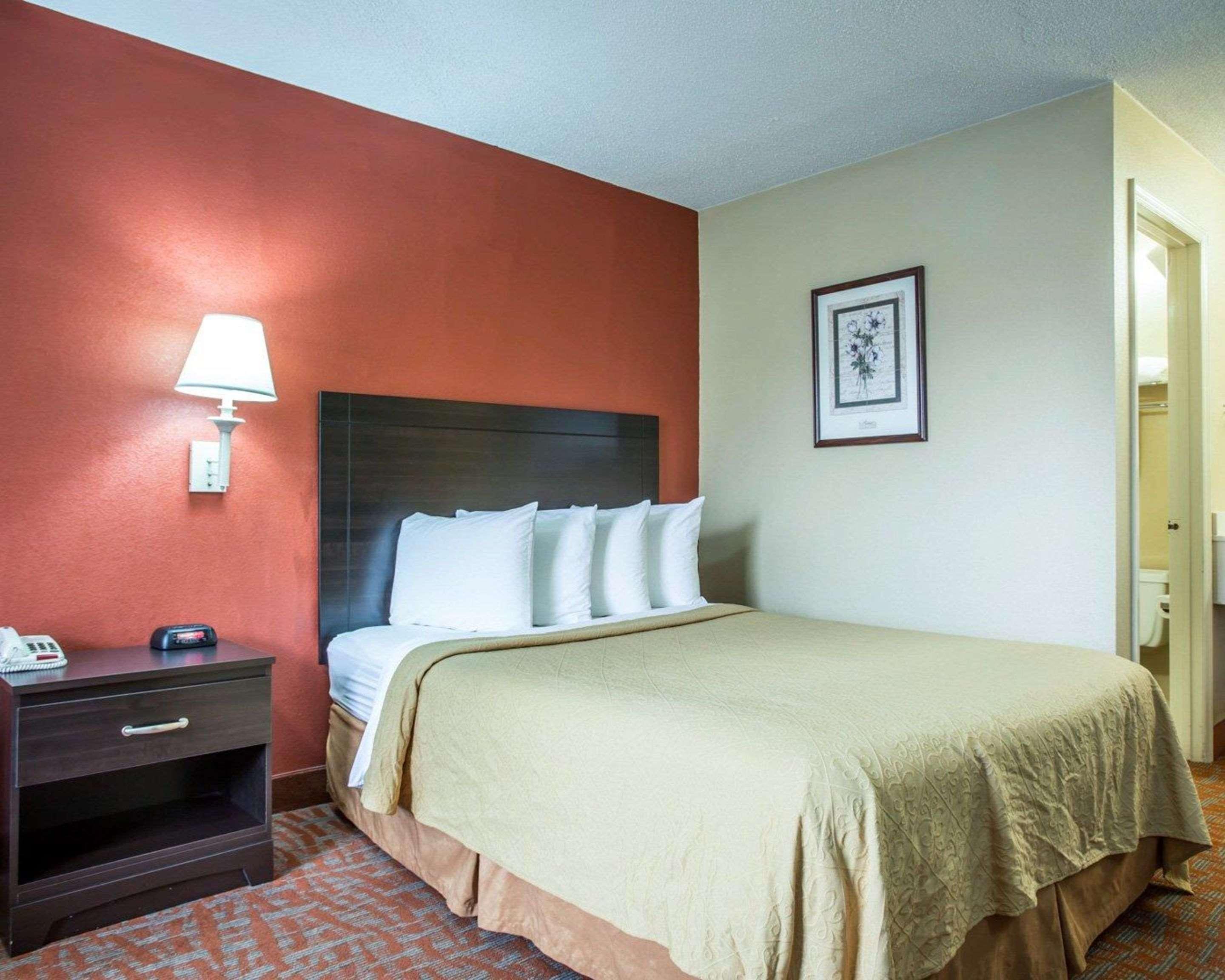 Quality Inn & Suites Монро Екстер'єр фото