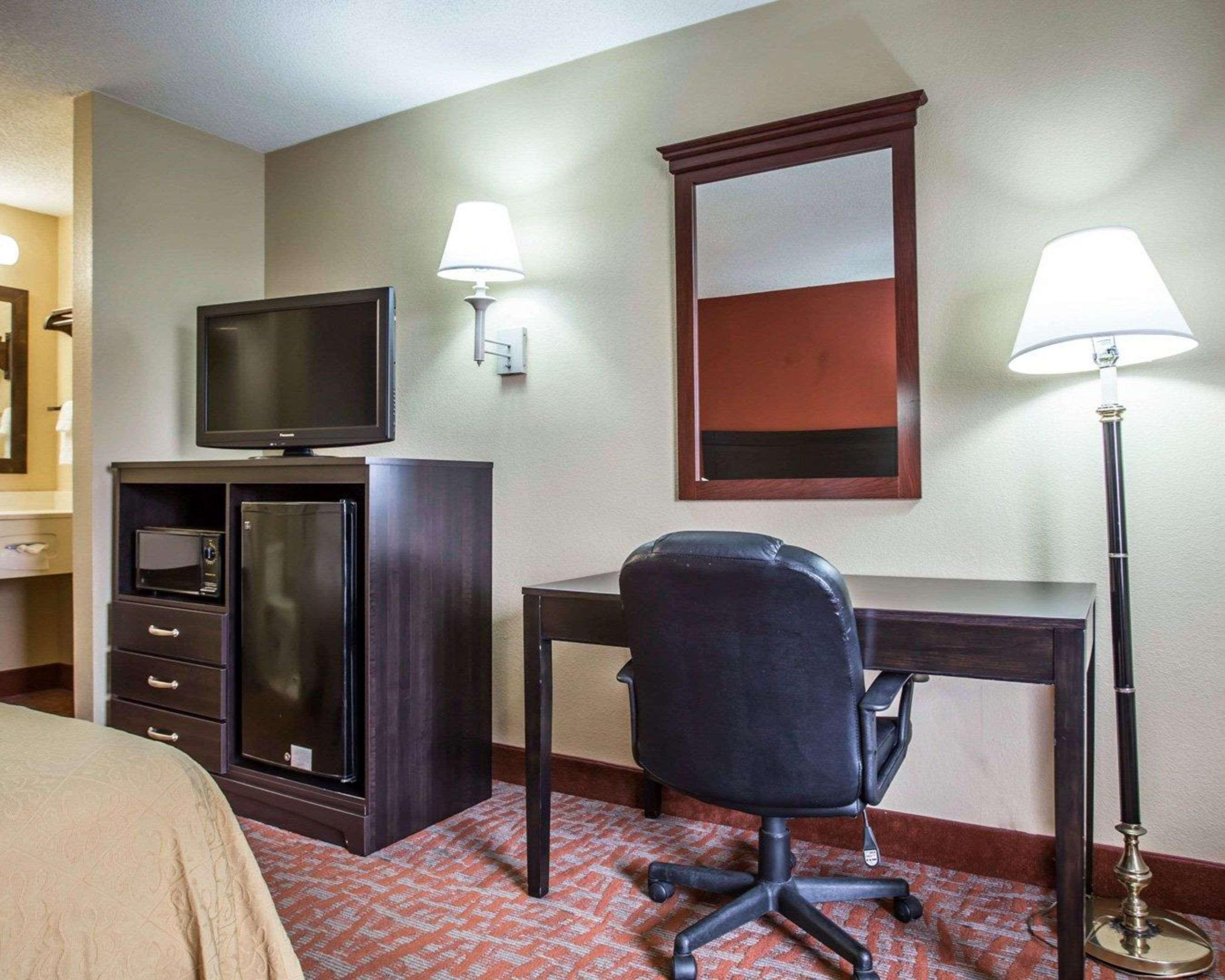 Quality Inn & Suites Монро Екстер'єр фото