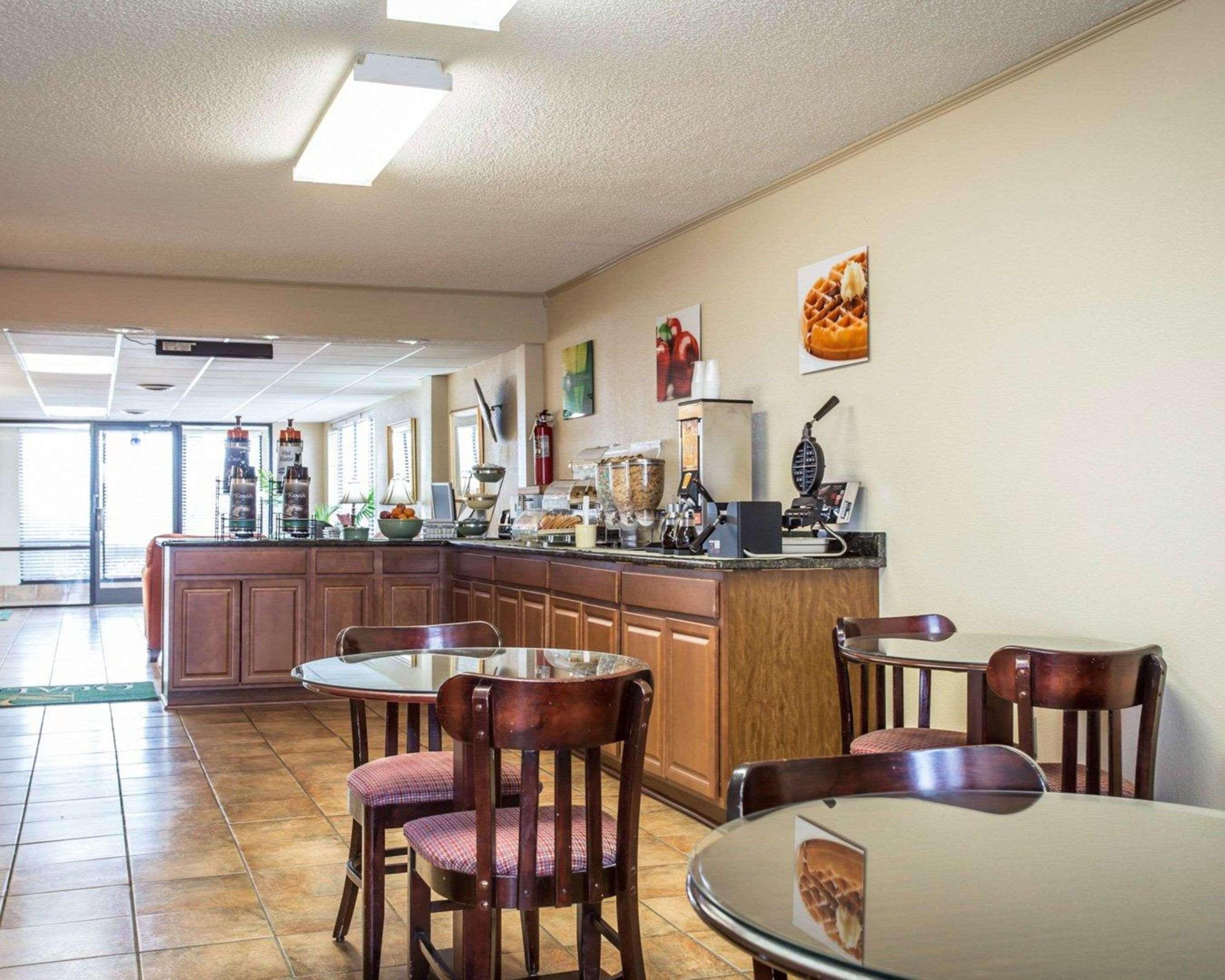 Quality Inn & Suites Монро Екстер'єр фото