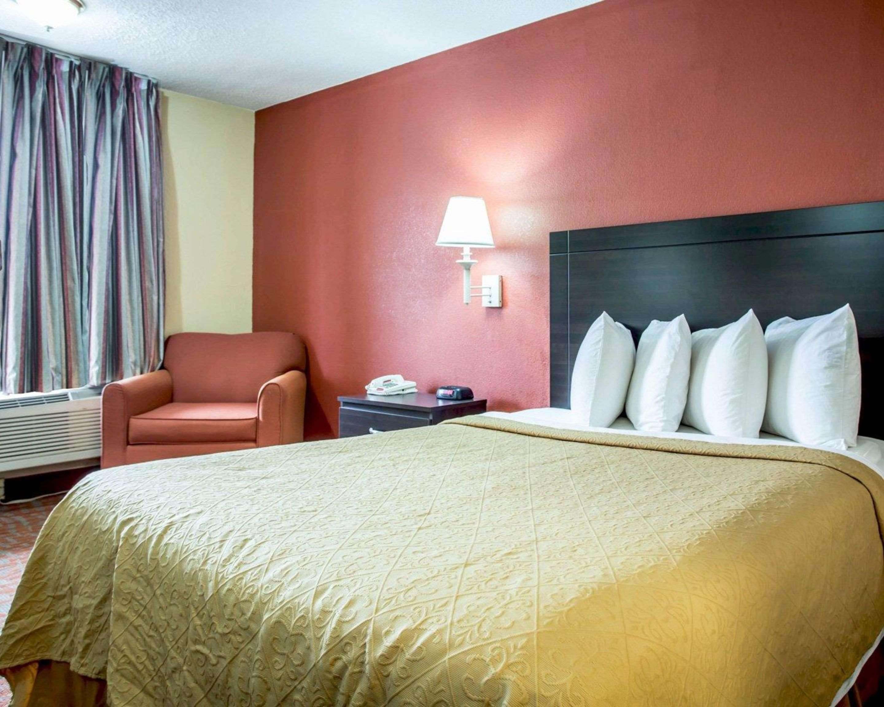 Quality Inn & Suites Монро Екстер'єр фото