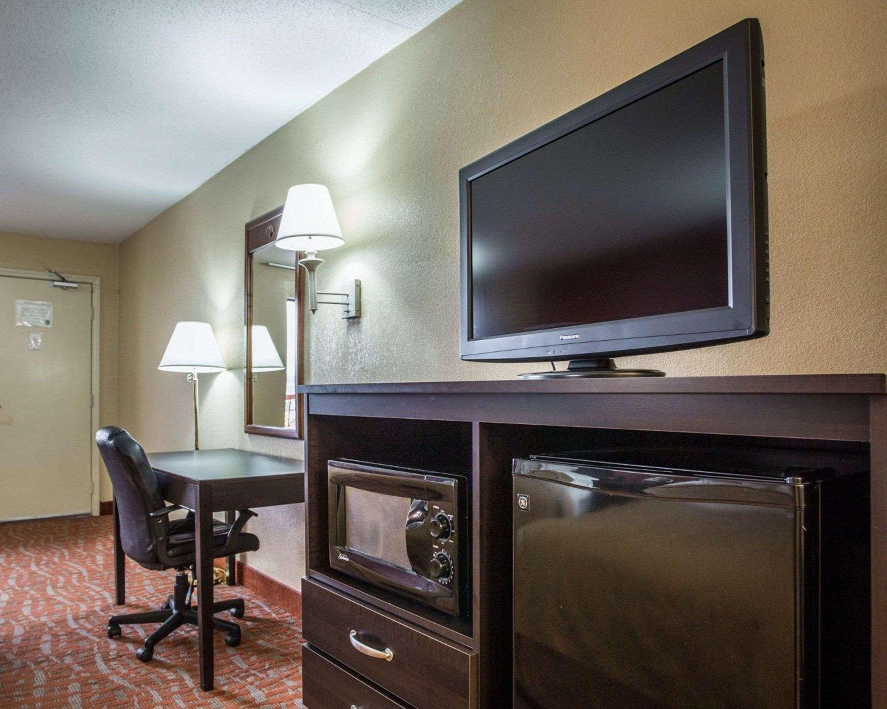 Quality Inn & Suites Монро Екстер'єр фото