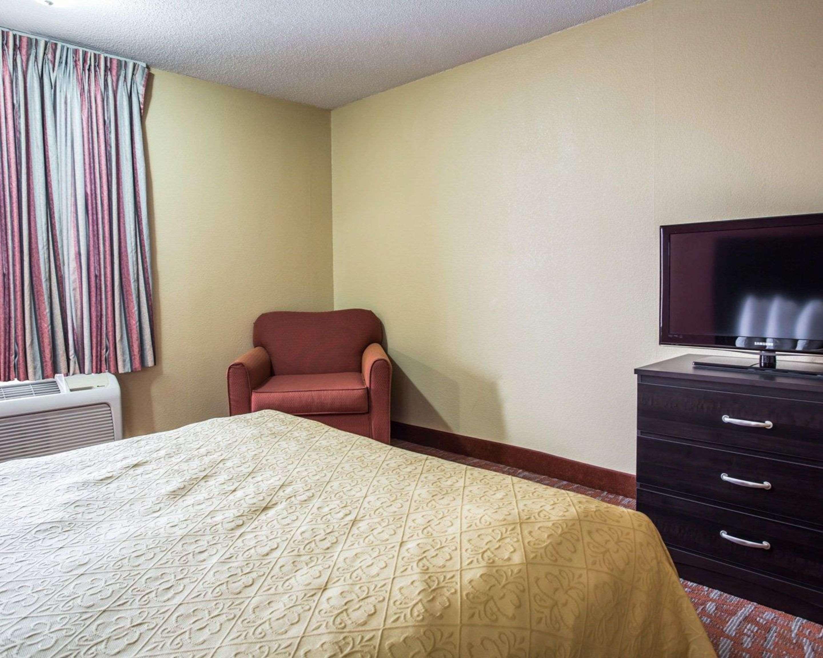 Quality Inn & Suites Монро Екстер'єр фото