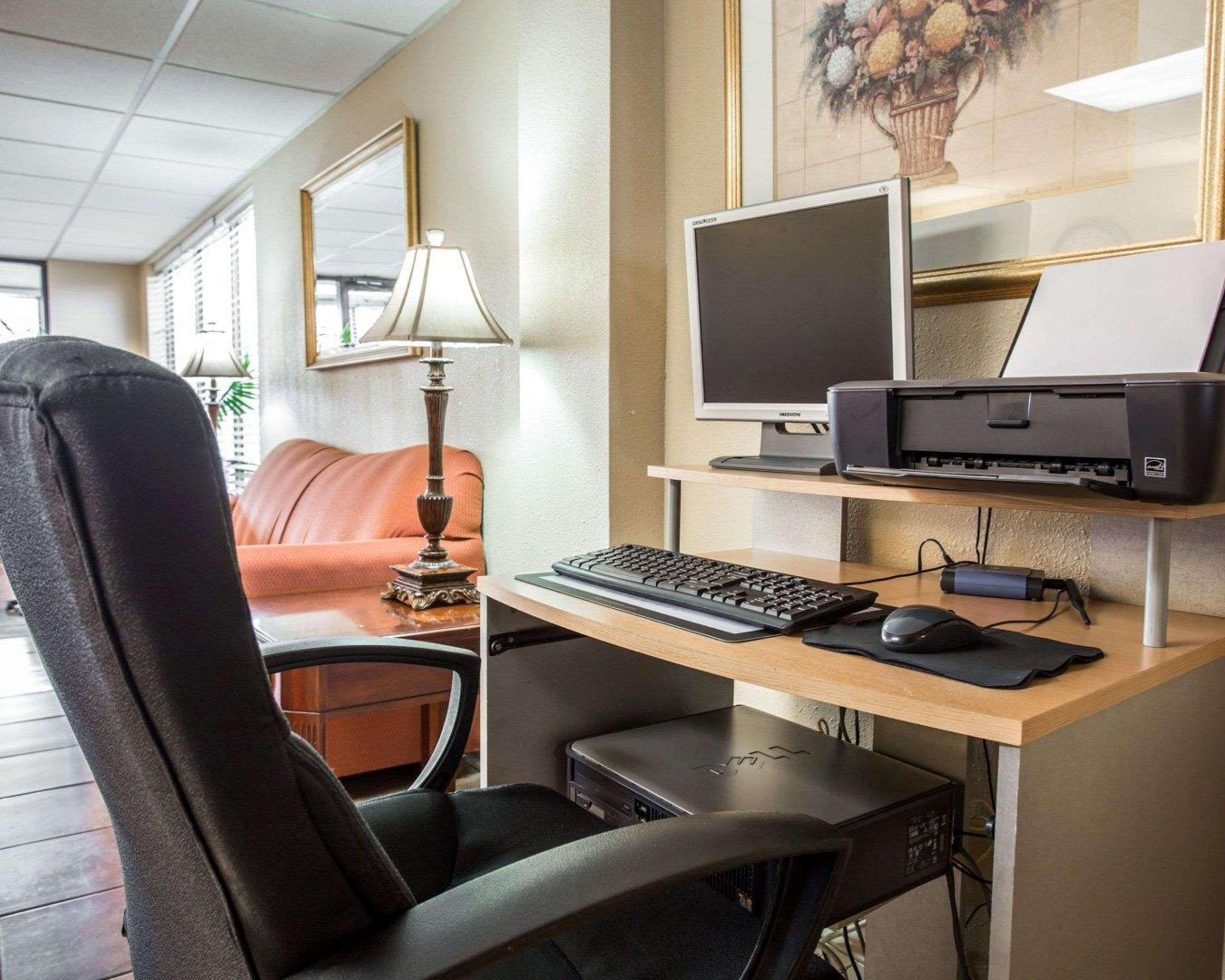 Quality Inn & Suites Монро Екстер'єр фото